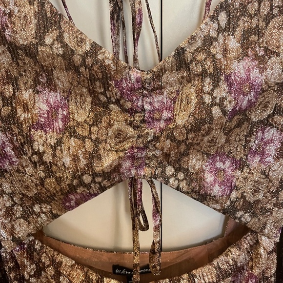 NWT For Love and Lemons Floral Shimmer Wynne Maxi Dress Cut Out Open Back Size S - Picture 4 of 9